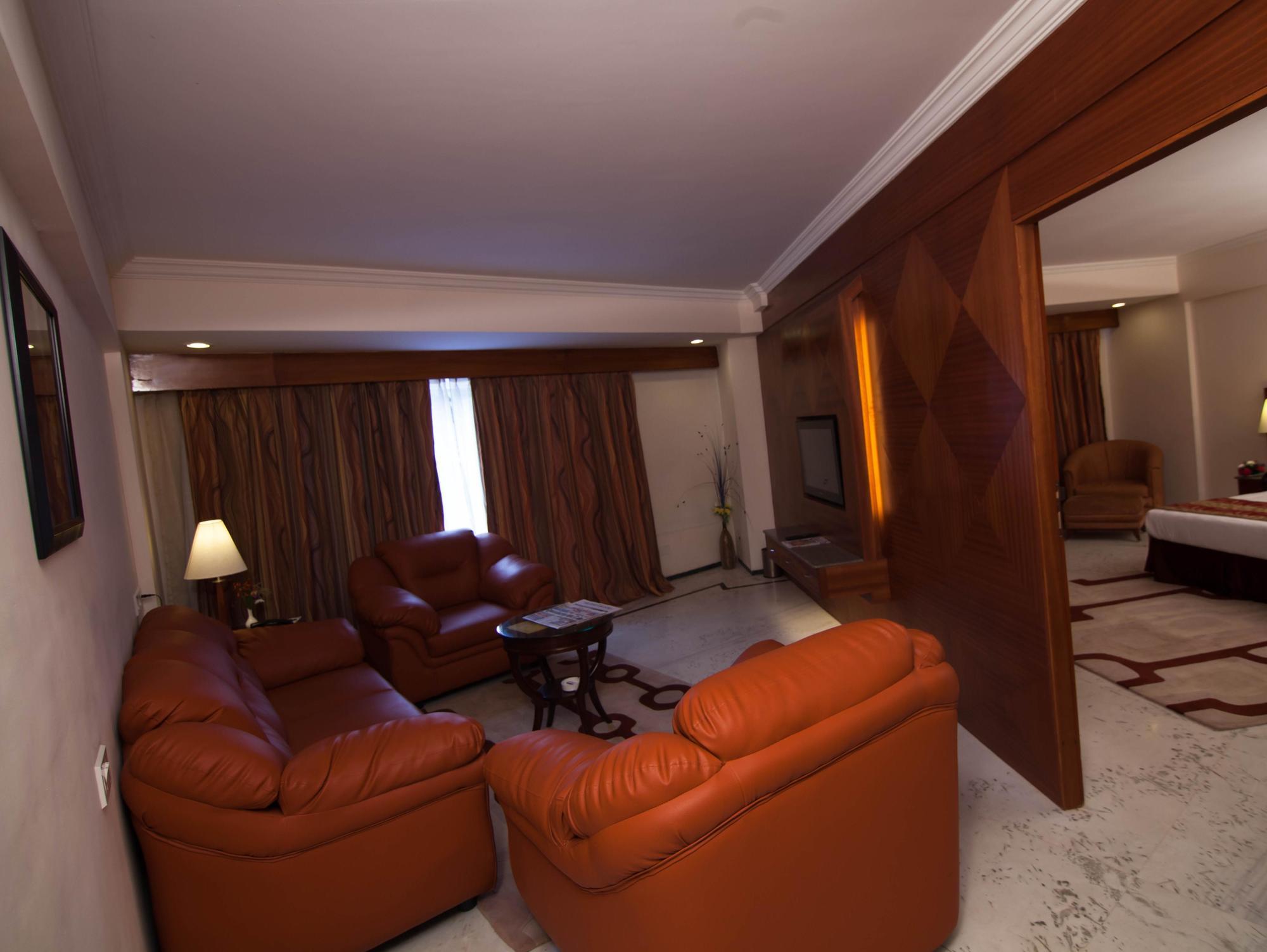 Accord Highland Hotel Ooty Eksteriør bilde